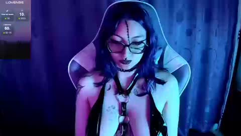   online show from 13, 9, 2025