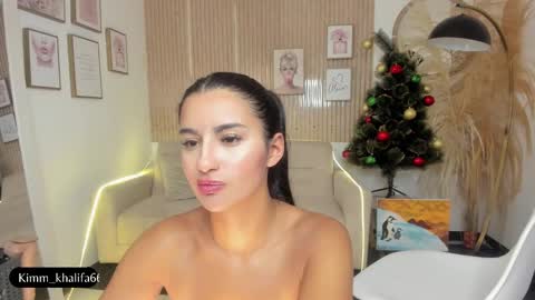 Snapshot of kimm_khalifa chatting on 29, 12, 2024 Kim online show from 29, 12, 2024