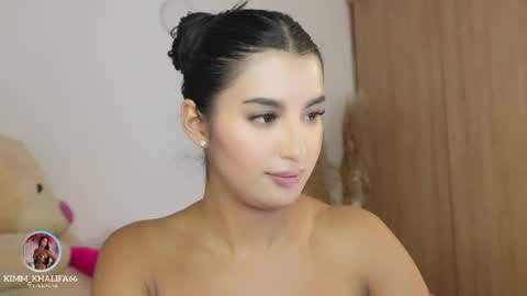 Kim  online show from 25, 4, 2026