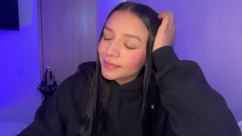 Snapshot of kimmi_foxy chatting on 1, 7, 2026 kimmi online show from 1, 7, 2026