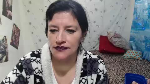 Kimmy online show from 2, 2, 2025
