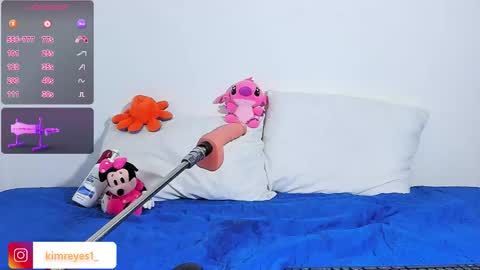 Snapshot of kimreyes1 chatting on 30, 9, 2025 Kim online show from 30, 9, 2025