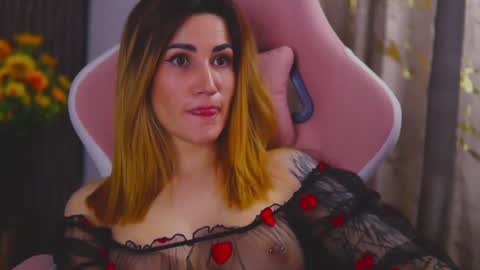 KimSkye online show from 3, 2, 2025