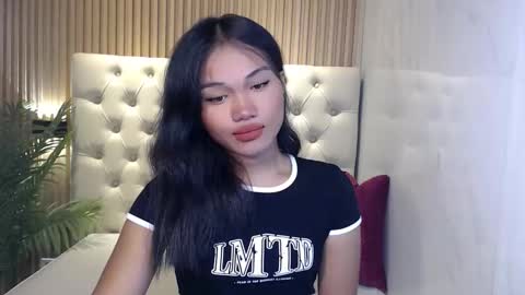 Snapshot of kina_greyx chatting on 19, 10, 2025 kina online show from 19, 10, 2025