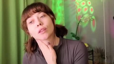 kina_ka online show from 4, 10, 2025