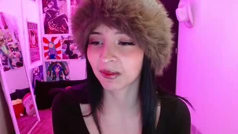 Kind Scarlett online show from 8, 11, 2025