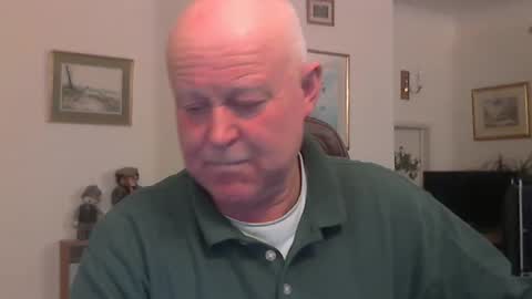 Snapshot of kindahairy4u chatting on 5, 1, 2025 kindahairy4u online show from 5, 1, 2025