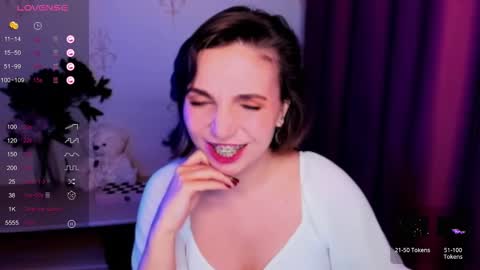 Hazel online show from 11, 11, 2025