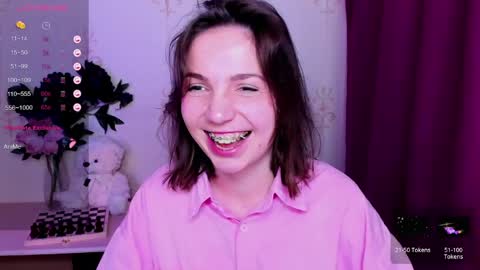 Hazel online show from 31, 3, 2026