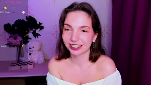 Hazel online show from 9, 4, 2026