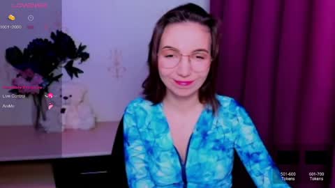 Hazel online show from 18, 5, 2026