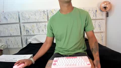 NIKKY AND MAIK online show from 21, 12, 2025