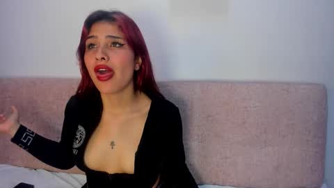 NIKKY AND MAIK online show from 23, 12, 2025