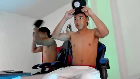 Snapshot of king_ares1 chatting on 2, 4, 2026 king_ares1 online show from 2, 4, 2026