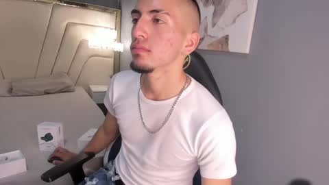 Snapshot of king_dante_ chatting on 14, 12, 2024 King Dante online show from 14, 12, 2024