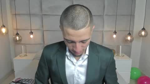Snapshot of king_dante_ chatting on 28, 12, 2024 King Dante online show from 28, 12, 2024