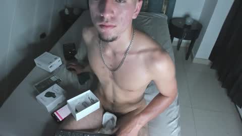 Snapshot of king_dante_ chatting on 17, 1, 2025 King Dante online show from 17, 1, 2025