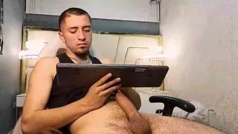 Snapshot of king_dante_ chatting on 8, 10, 2025 King Dante  online show from 8, 10, 2025