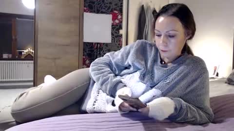 Snapshot of kingandprincess chatting on 15, 12, 2025 sexysexyhotwetpinkredpussy online show from 15, 12, 2025