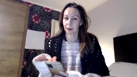 Snapshot of kingandprincess chatting on 16, 12, 2025 sexysexyhotwetpinkredpussy online show from 16, 12, 2025