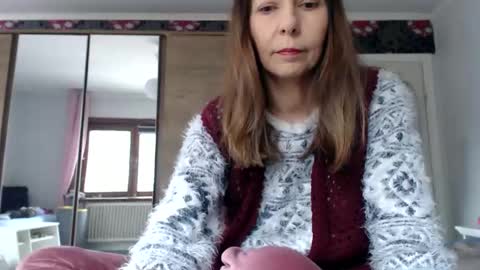 sexysexyhotwetpinkredpussy online show from 13, 5, 2026