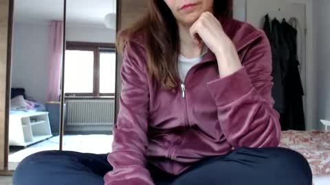 sexysexyhotwetpinkredpussy online show from 21, 5, 2026