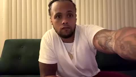 Snapshot of kingdabiggest chatting on 12, 10, 2025 KingDaBiggest online show from 12, 10, 2025