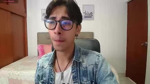 Snapshot of kingdanny_8 chatting on 21, 12, 2025 kingdanny_8 online show from 21, 12, 2025