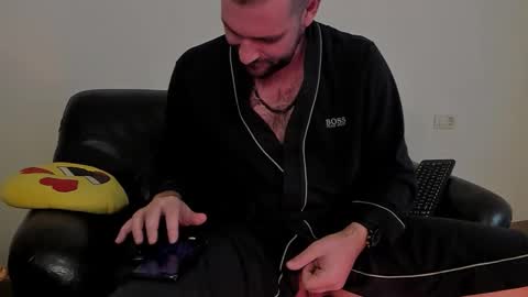 Snapshot of kingmallcom chatting on 20, 10, 2025 The King online show from 20, 10, 2025