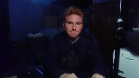 Snapshot of kingoffootfetish chatting on 22, 9, 2025 Master  King Tommy online show from 22, 9, 2025