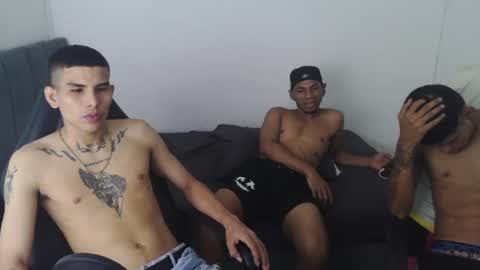 DOMINANT ALPHA KINGS online show from 30, 4, 2026