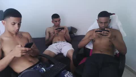 DOMINANT ALPHA KINGS online show from 19, 5, 2026