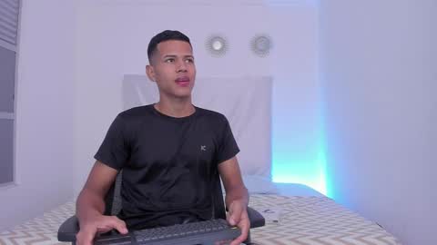 sebastian online show from 3, 10, 2025