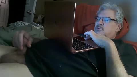 Snapshot of kingtongue10 chatting on 19, 1, 2025 kingtongue10 online show from 19, 1, 2025