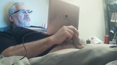 kingtongue10 online show from 3, 12, 2025