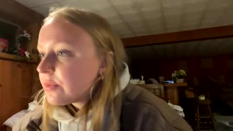 kinkikittiekat online show from 5, 1, 2025