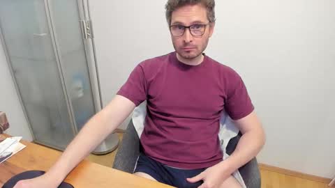 Snapshot of kinksubbydubby chatting on 7, 10, 2025 kinksubbydubby online show from 7, 10, 2025