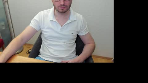 Snapshot of kinksubbydubby chatting on 9, 10, 2025 kinksubbydubby online show from 9, 10, 2025