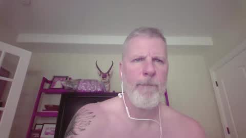 Snapshot of kinky_keven chatting on 22, 9, 2025 kinky_keven online show from 22, 9, 2025
