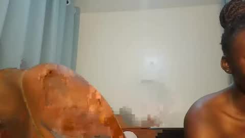 Snapshot of kinky_lola11 chatting on 1, 10, 2025 Lola online show from 1, 10, 2025