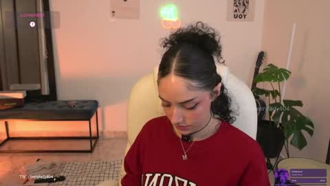 Snapshot of kinky_mj chatting on 24, 11, 2025 Mary your fav curly girl online show from 24, 11, 2025