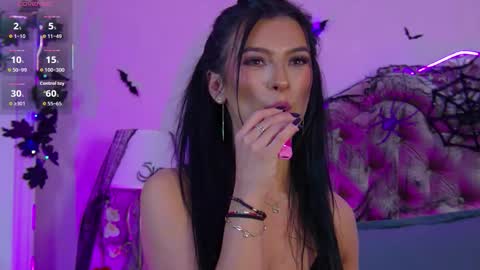 Snapshot of kinkyamelie chatting on 23, 10, 2025 kinkyamelie online show from 23, 10, 2025