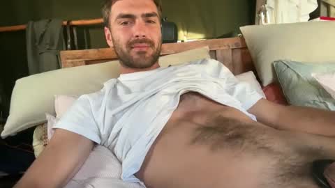 Snapshot of kinkyboyy31 chatting on 11, 11, 2025 M online show from 11, 11, 2025