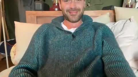 Snapshot of kinkyboyy31 chatting on 12, 11, 2025 M online show from 12, 11, 2025