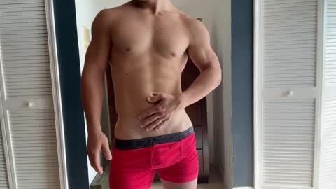 kinkybuffboy online show from 8, 1, 2025