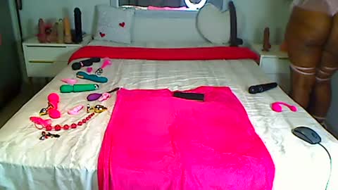 KinyBunz online show from 20, 6, 2026