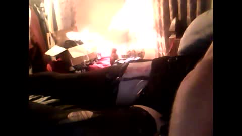 Snapshot of kinkycouple4youtosee1111 chatting on 2, 10, 2025 Bambi Lynn online show from 2, 10, 2025