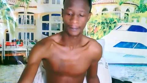 Snapshot of kinkyebonyguy chatting on 18, 10, 2025 BigD online show from 18, 10, 2025