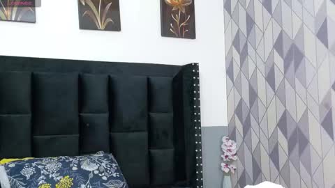 Snapshot of kinkyhousewifee_ chatting on 9, 1, 2026 MISS RYN online show from 9, 1, 2026