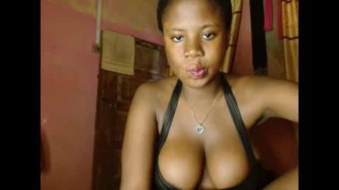 Snapshot of kinkyjuicexx chatting on 19, 10, 2025 kinkyjuicexx online show from 19, 10, 2025